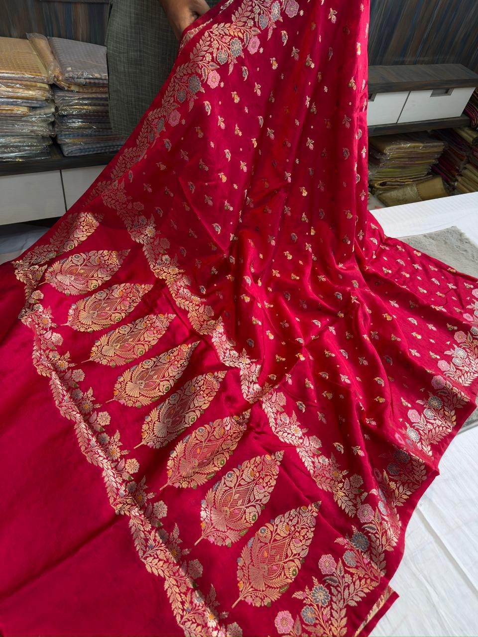 Vintage vibe our Komali raw mango saree