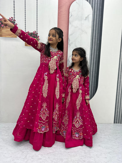 Kids cute peacock Desginer sets