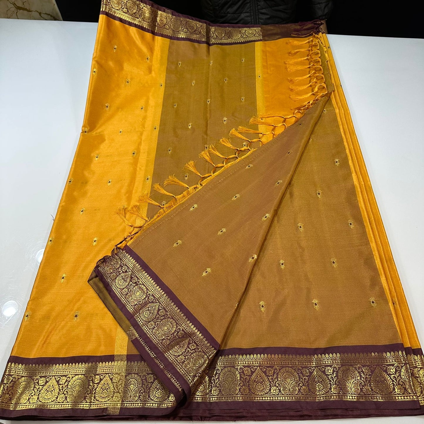 Vintage semi Gadwal traditional pattu sarees