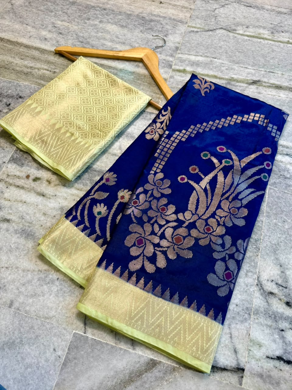 Banarasi trending dupian soft silk sarees