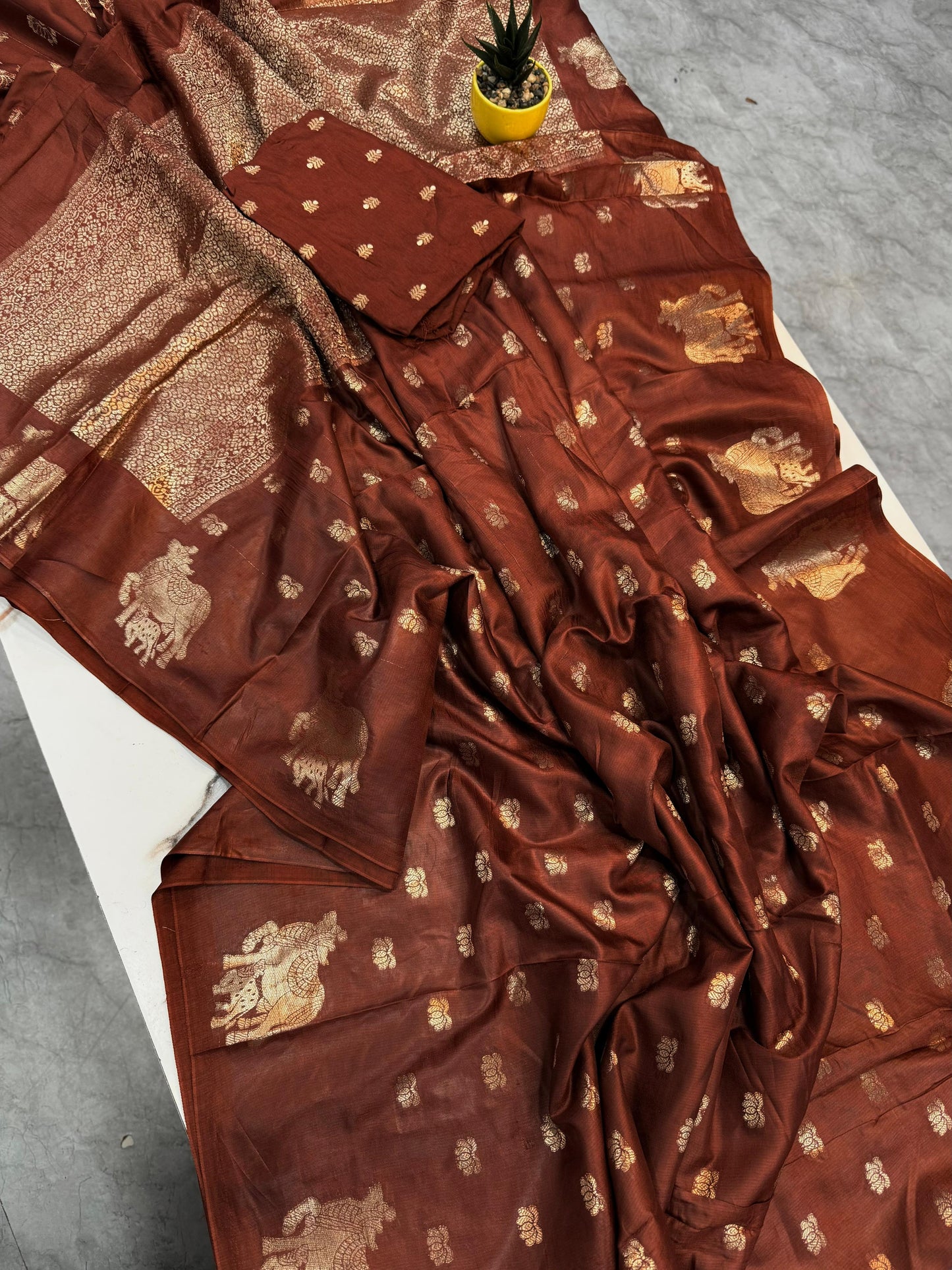 Viscose Russian crepe budget Sarees