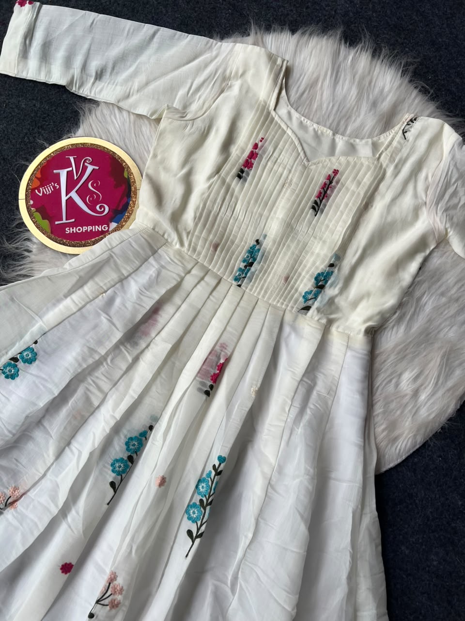 Café Embroidery Oo Sita  Gowns