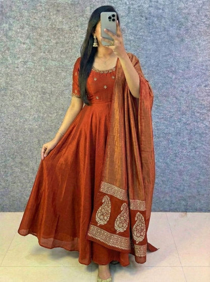 Big boss Tanuja Desginer classic gown