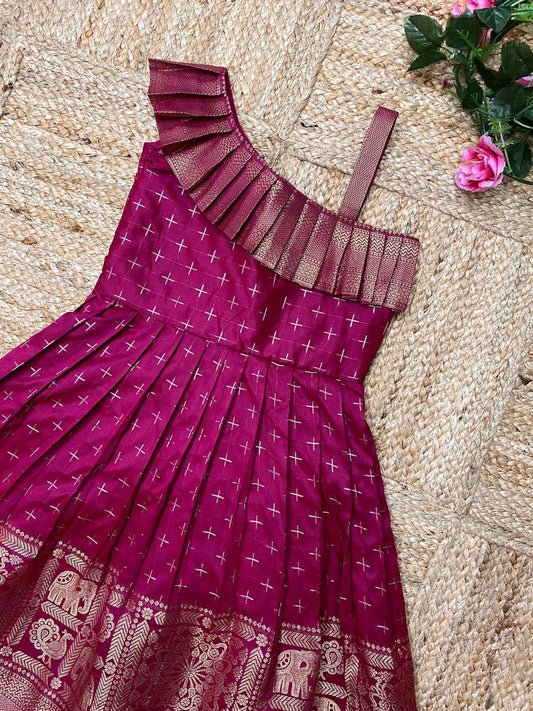 ✨ Little Fashionistas, Big Style – Exclusive Silk Saree & Crop Top for Girls! ✨