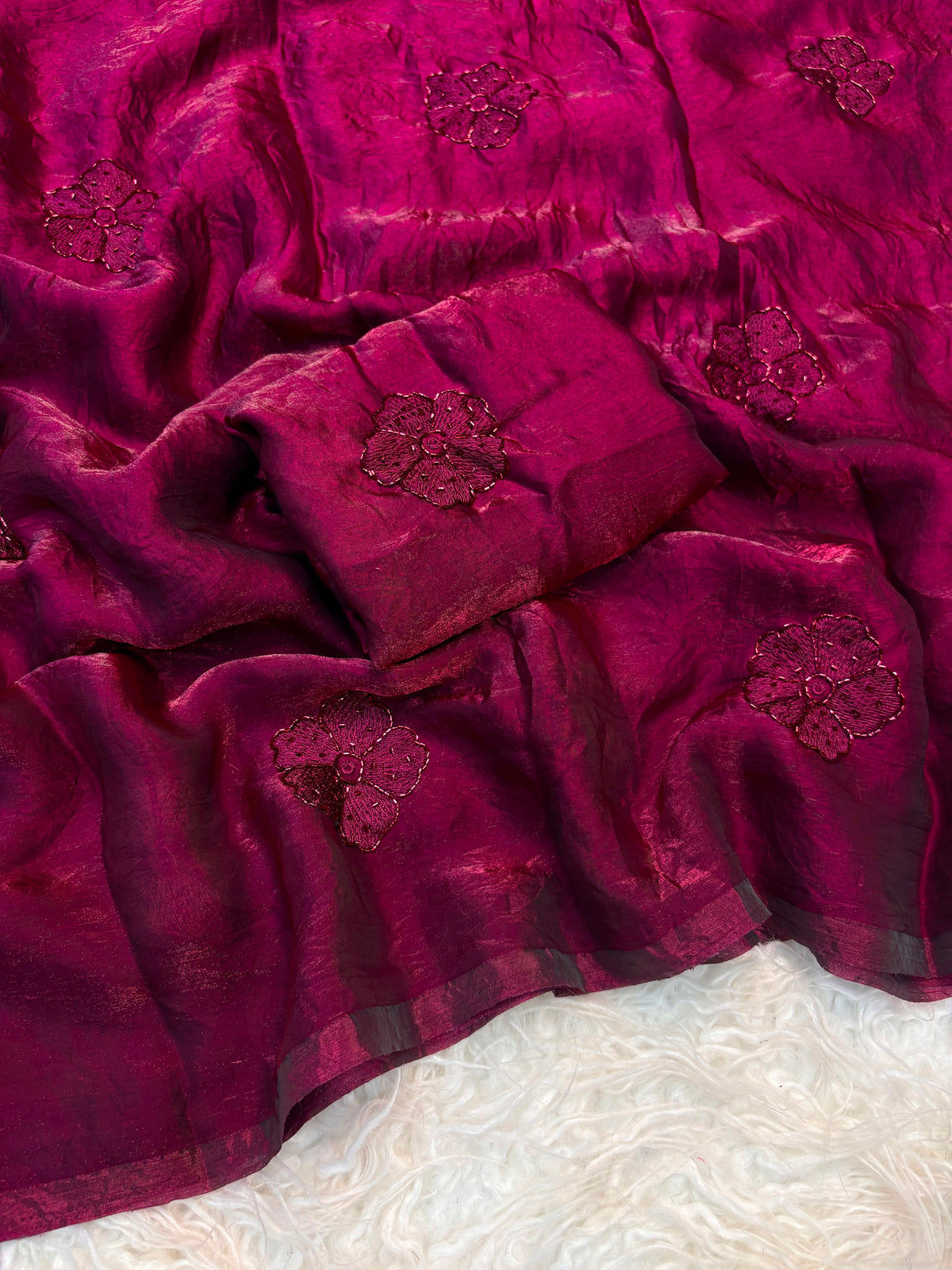 Trending space fendy silk saree with thread embroidery