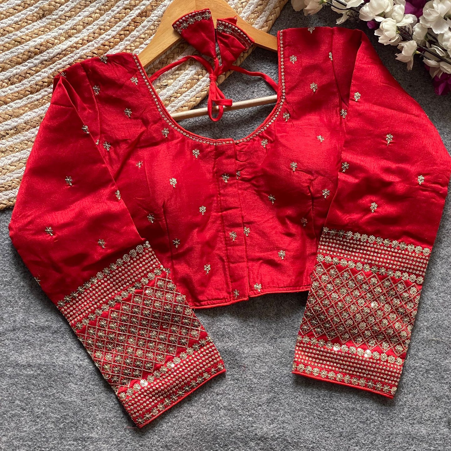 Stitched blouse for all sarees