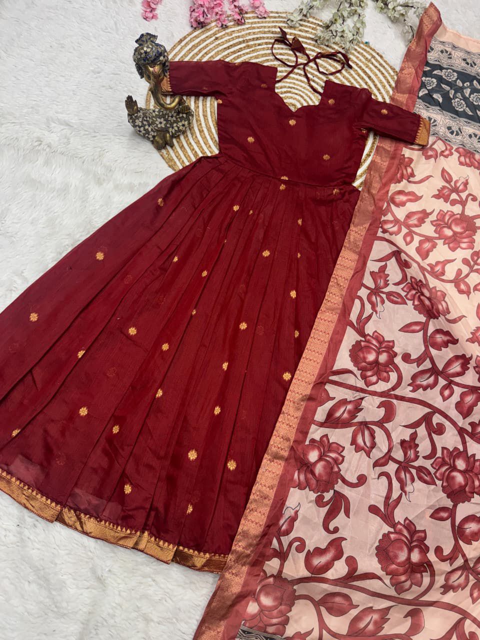 Classic look weaving zari gown with dupatta