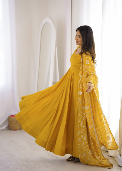 Colourfull & Fresh Look Outfit Is Perfect For Upcoming Festivities And Wedding Anarakali sets