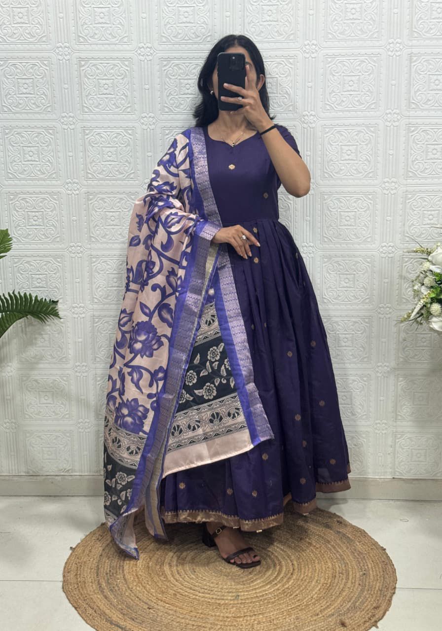 Classic look weaving zari gown with dupatta