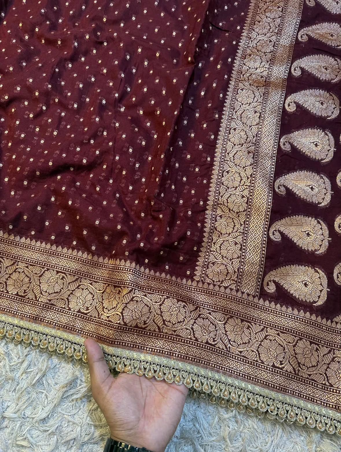 Georgette Banarasi trendy gold zari