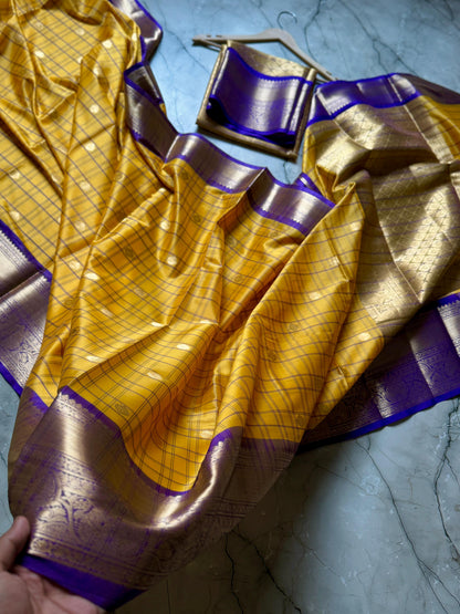 Vintage kanchi zari buti saree