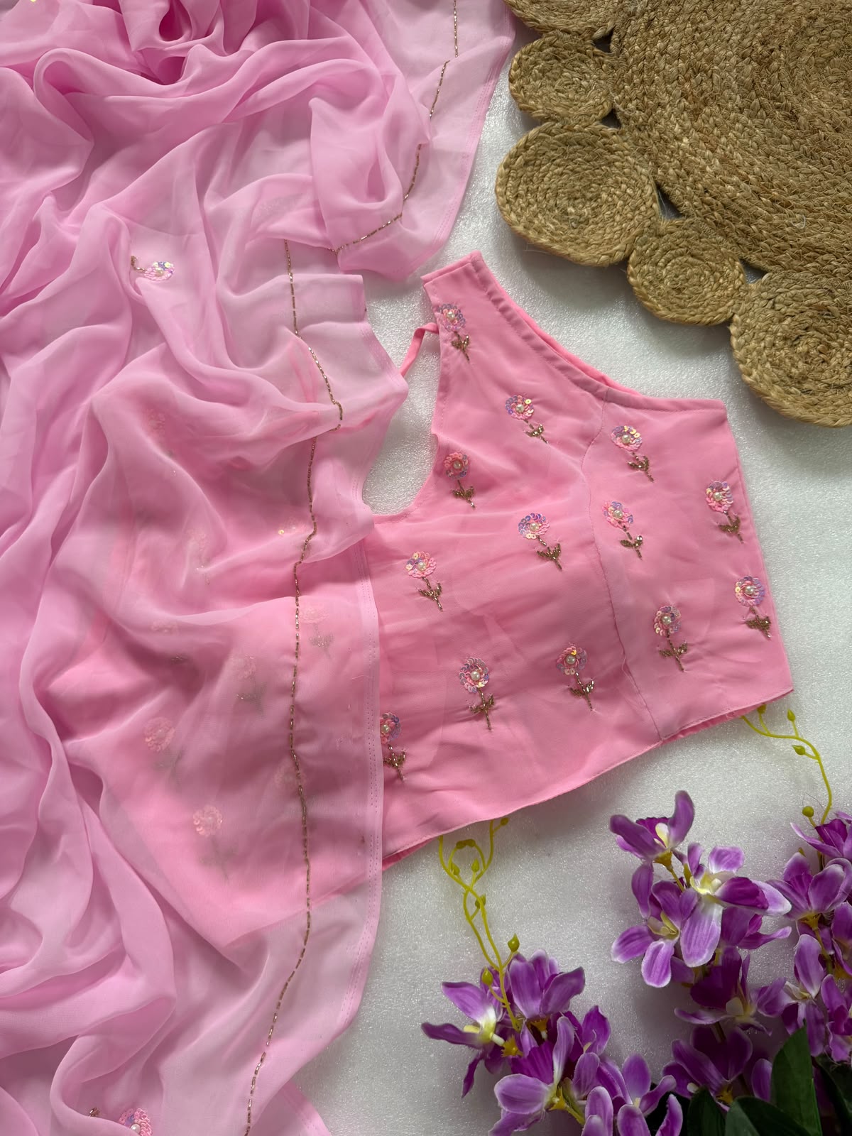 Cuttdana Georgette Saree with stitched blouse