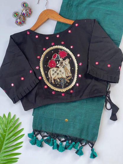 Khadi cotton with stitched Bollywood style
Blouse