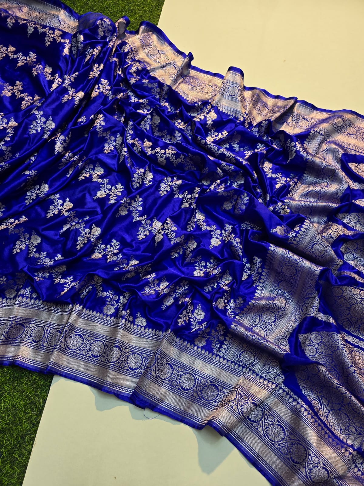 Banarasi premium Mashru silk sarew