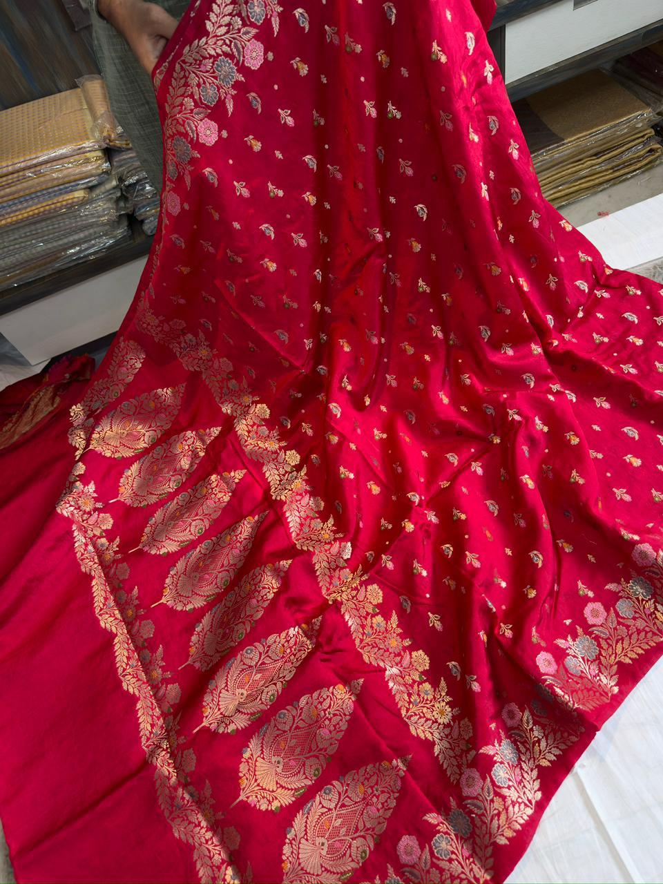 Vintage vibe our Komali raw mango saree