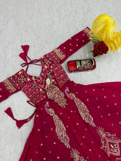 Kids cute peacock Desginer sets