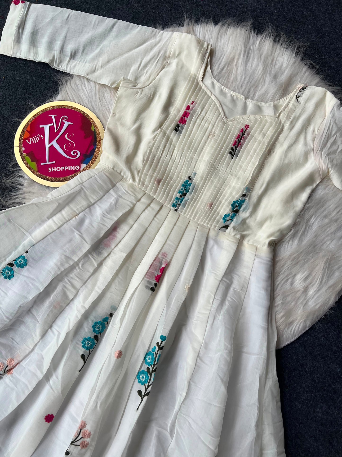 Café Embroidery Oo Sita  Gowns