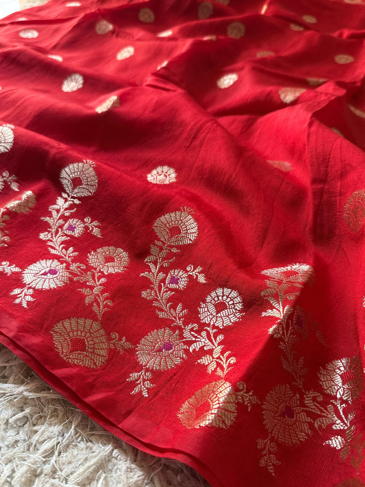 Viscose Banarasi’s budget soft weaving saree