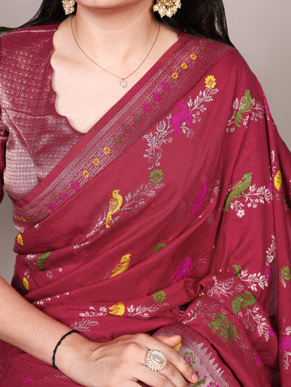 Vintage weaving stylish traditional saree