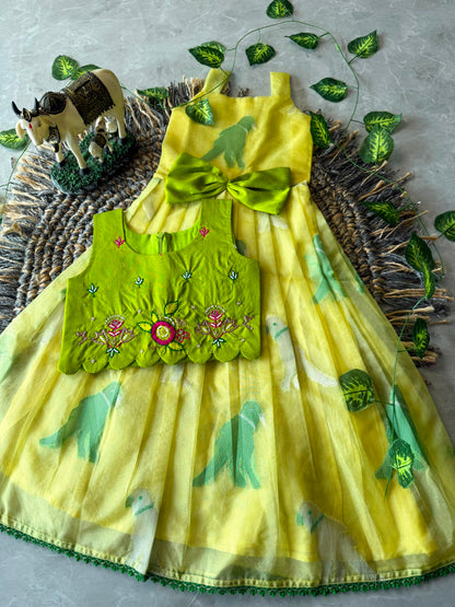 ✨ Little Princess Cute Bird Motif Festive Kids Gown