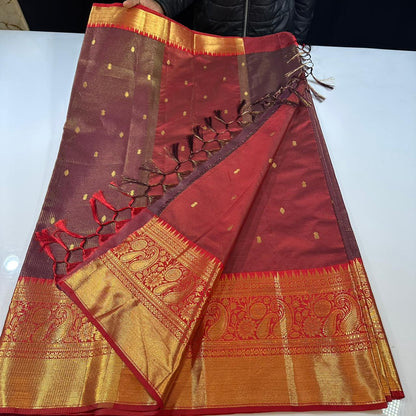 Viral vintage semi premium soft silk Gadwal saree