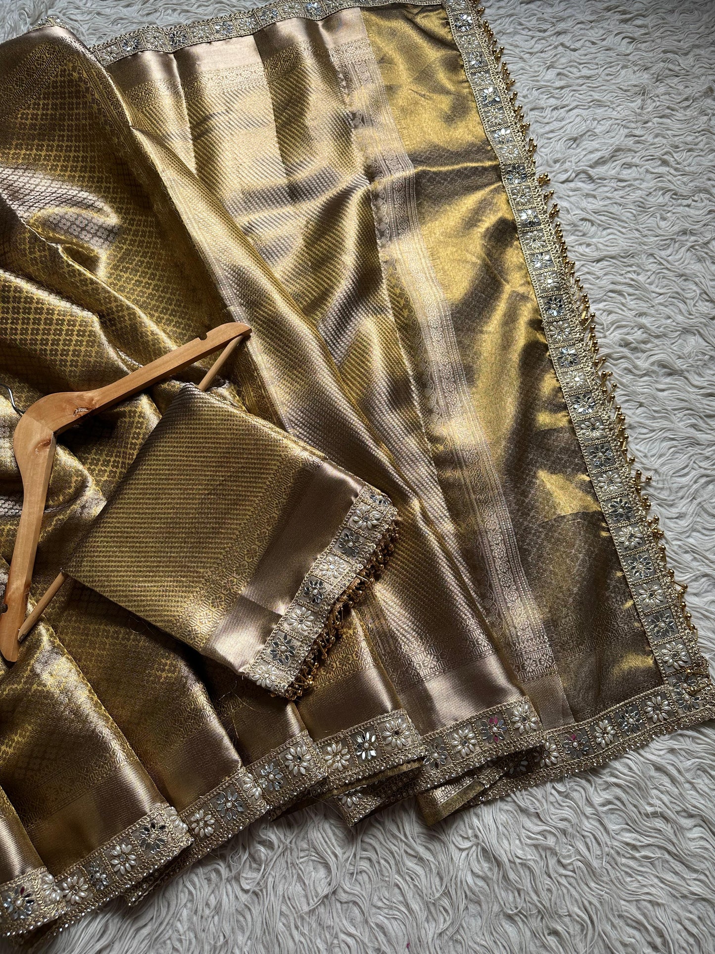 Classic Kanjivaram Silk Luxe
Saree