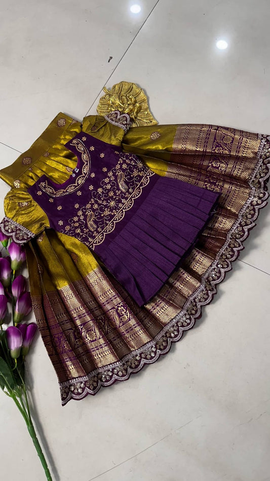 Kids cute  zari weaving work sets