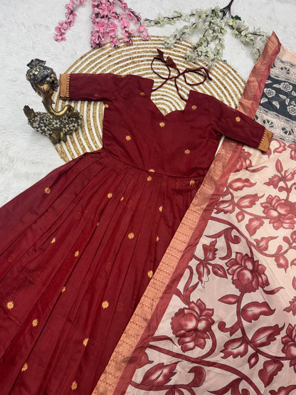 Classic look weaving zari gown with dupatta