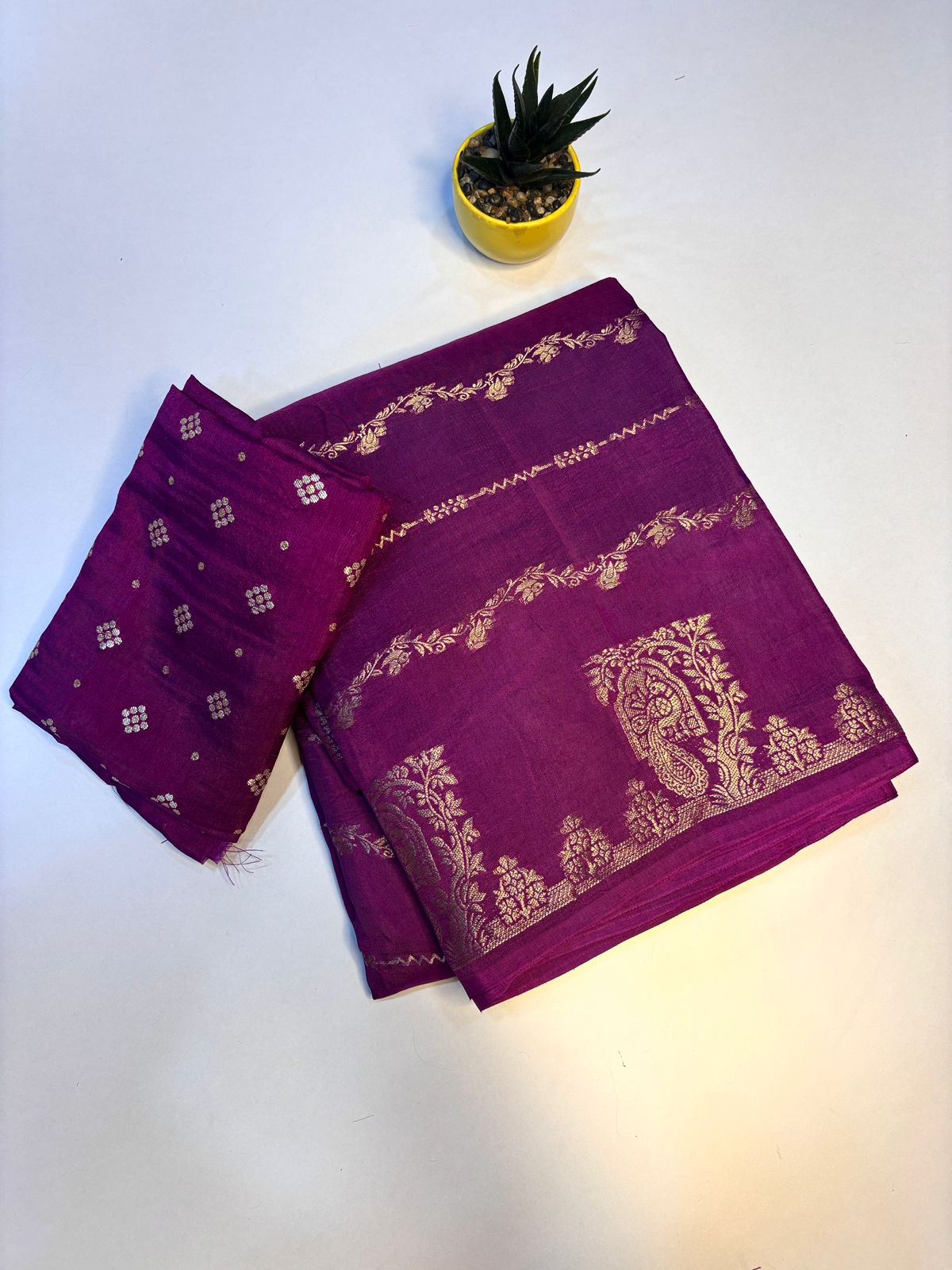 Khadi budget Russian butti sarees