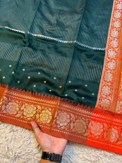 Handloom Banarasi katan soft checks booti saree