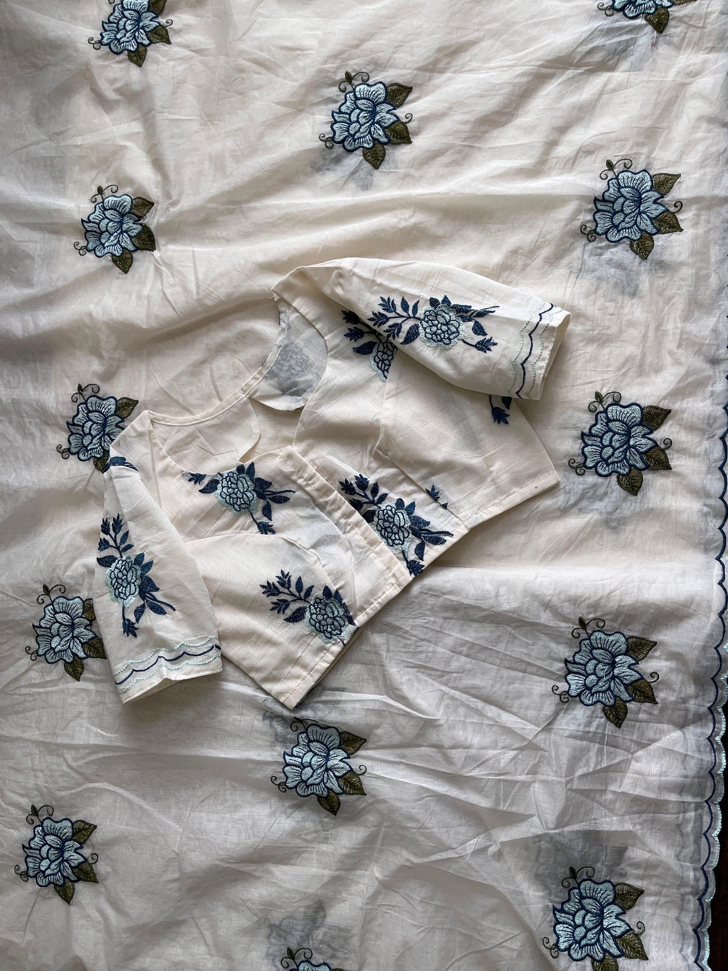 Mul Mul Cotton Saree with embroidery with stitched blouse