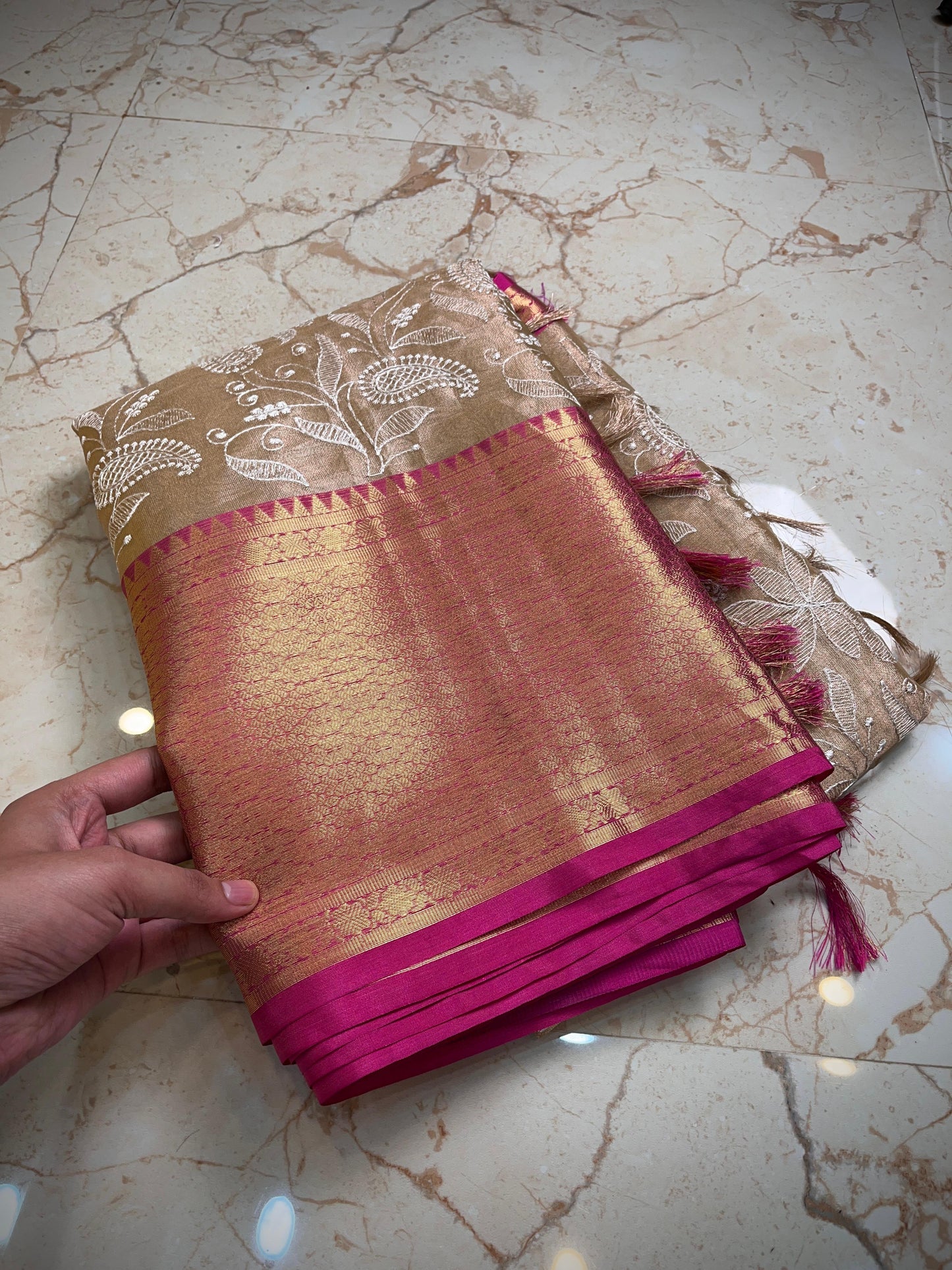 Banarasi tissue work embroidery saree