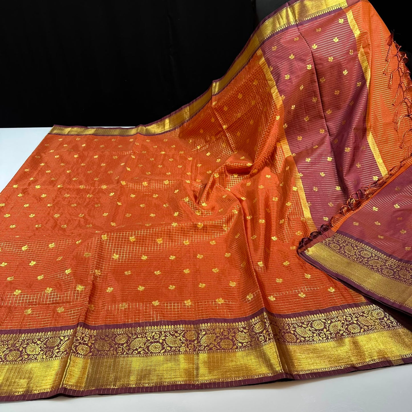 Vintage soft premium weaving trending saree