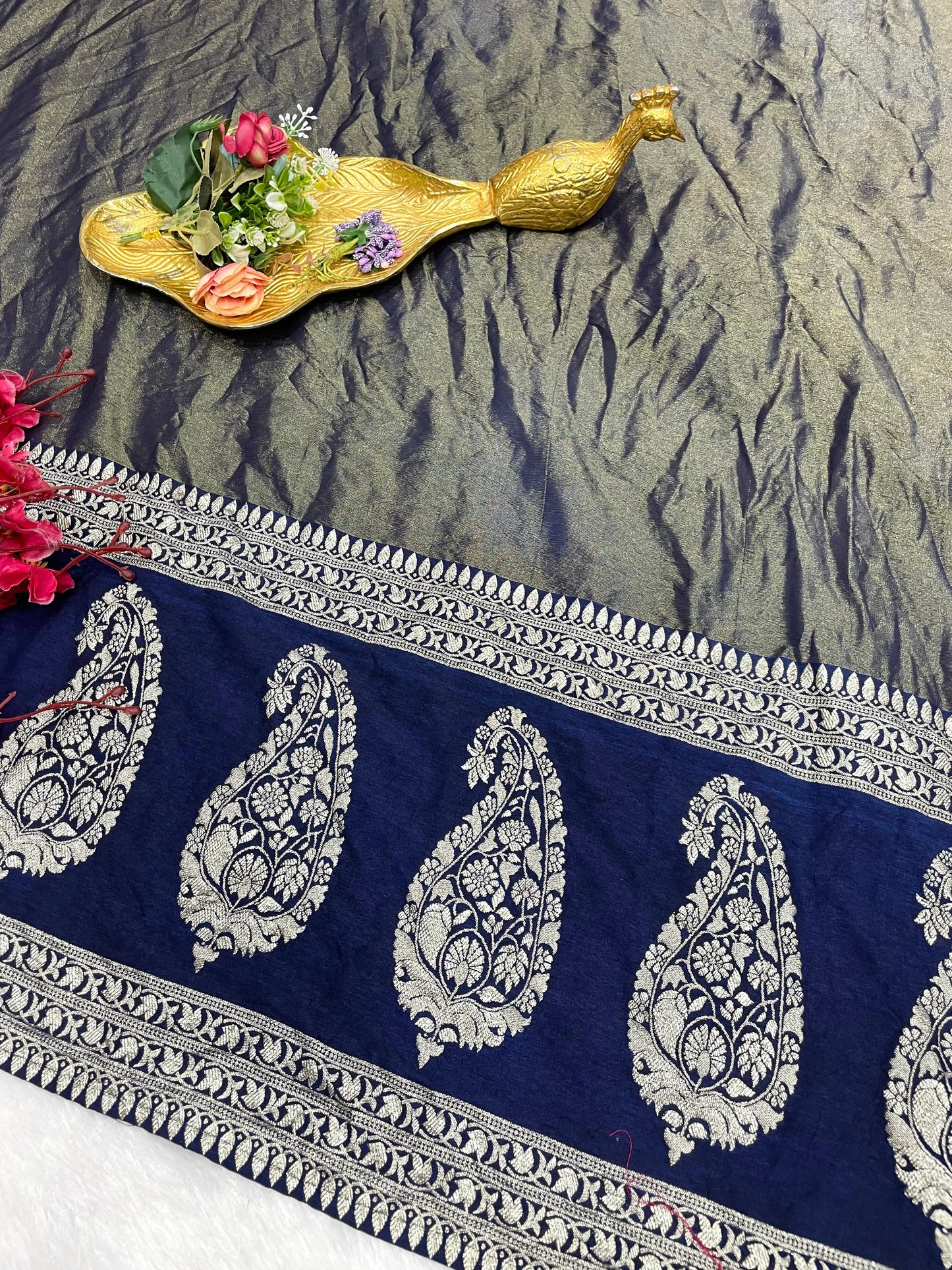 Big boss Tanuja Desginer classic gown