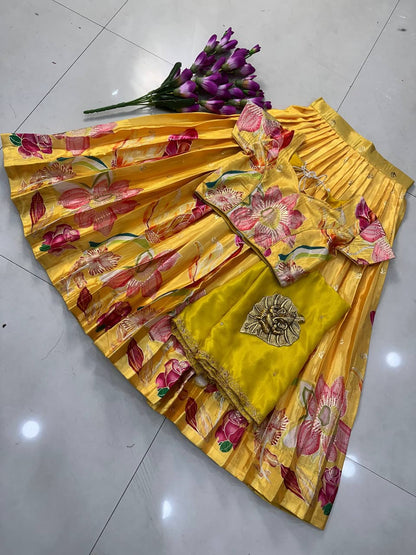 Kids Cute Croptop model Chinon silk Postition work sets