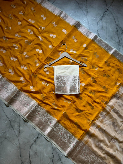 Handloom  colourful Row Mango Vintage saree