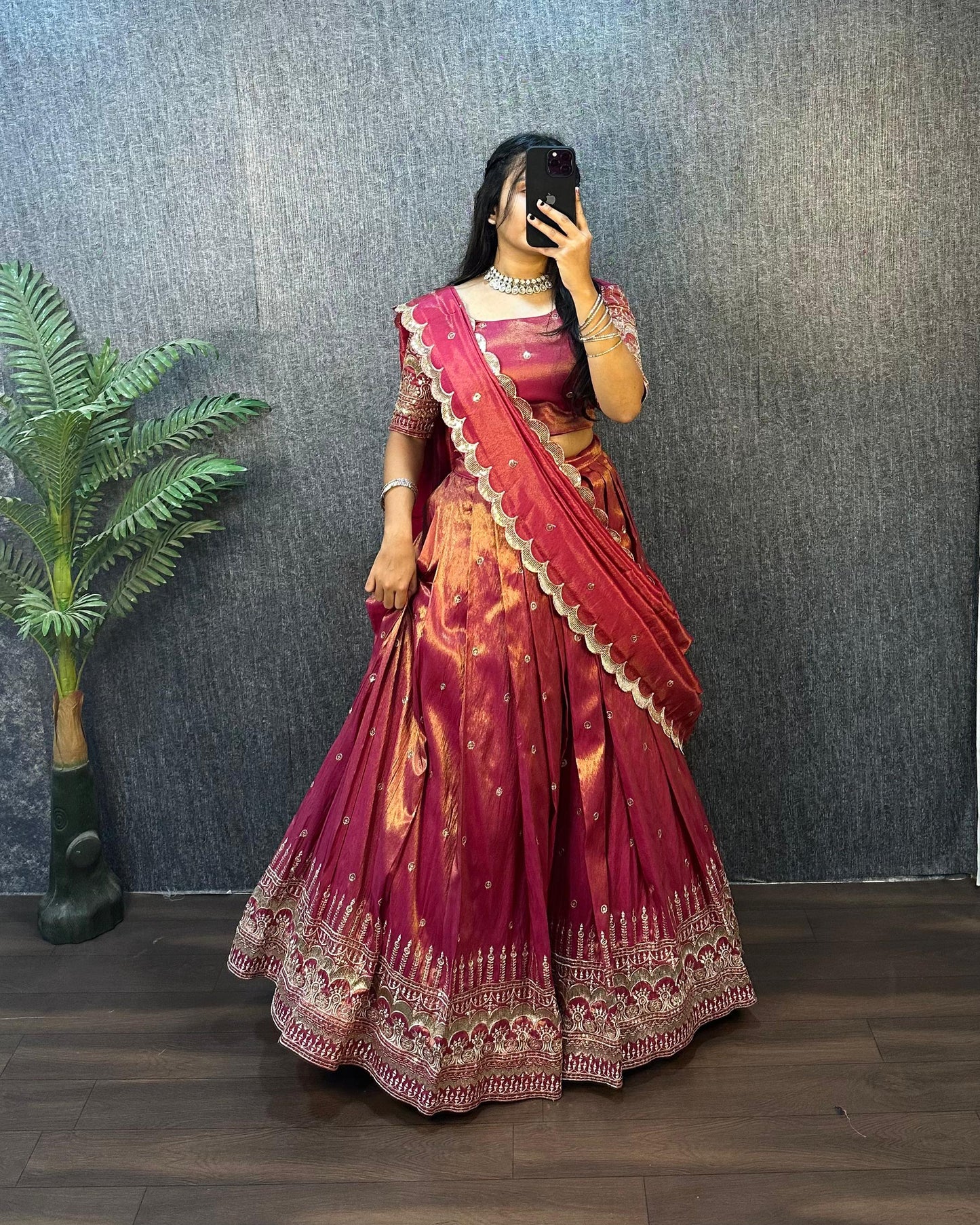 Festival Lehenga South tisuuse silk embroidery sequin work