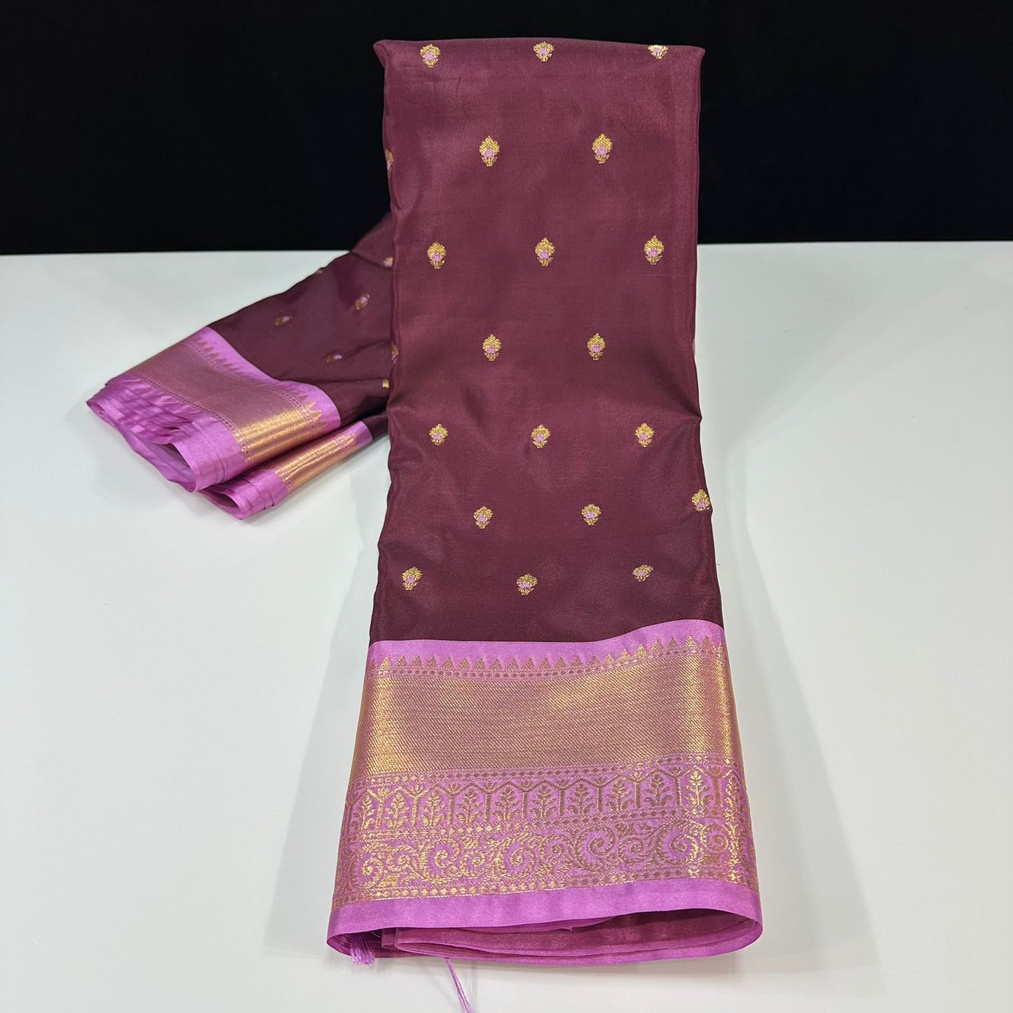 Vintage semi Gadwal traditional pattu sarees