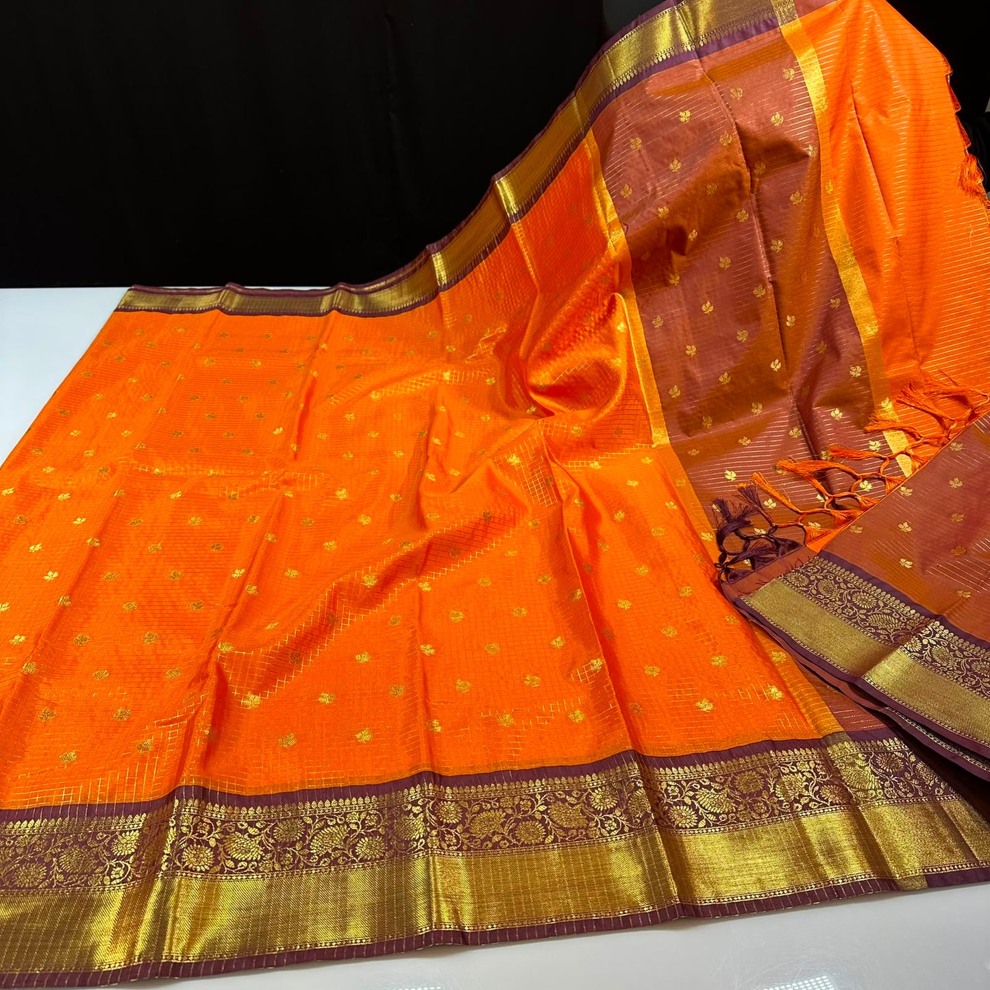 Vintage soft premium weaving trending saree