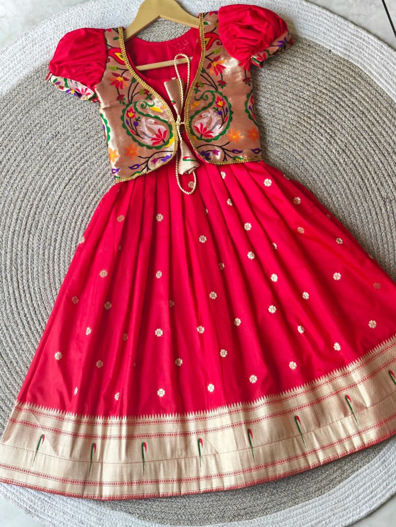 Kids Gowns paithani 2 in One Gowns ✨