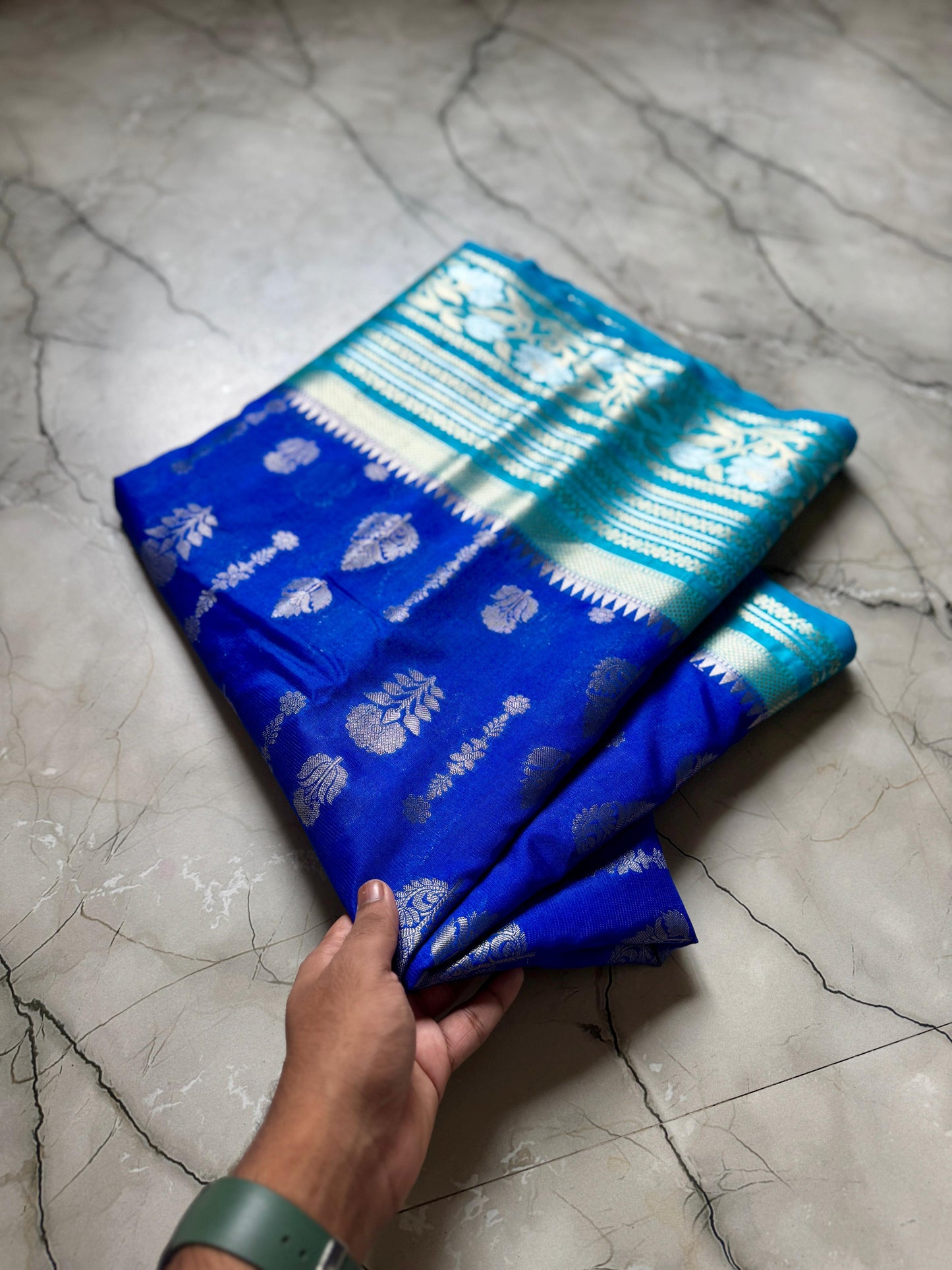 BANARSI HANDLOOM SEMI GEORGETTE Budget saree