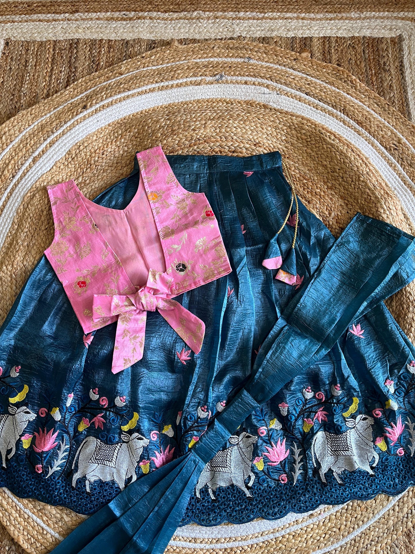 Kids party wear cute crush pichwai sets