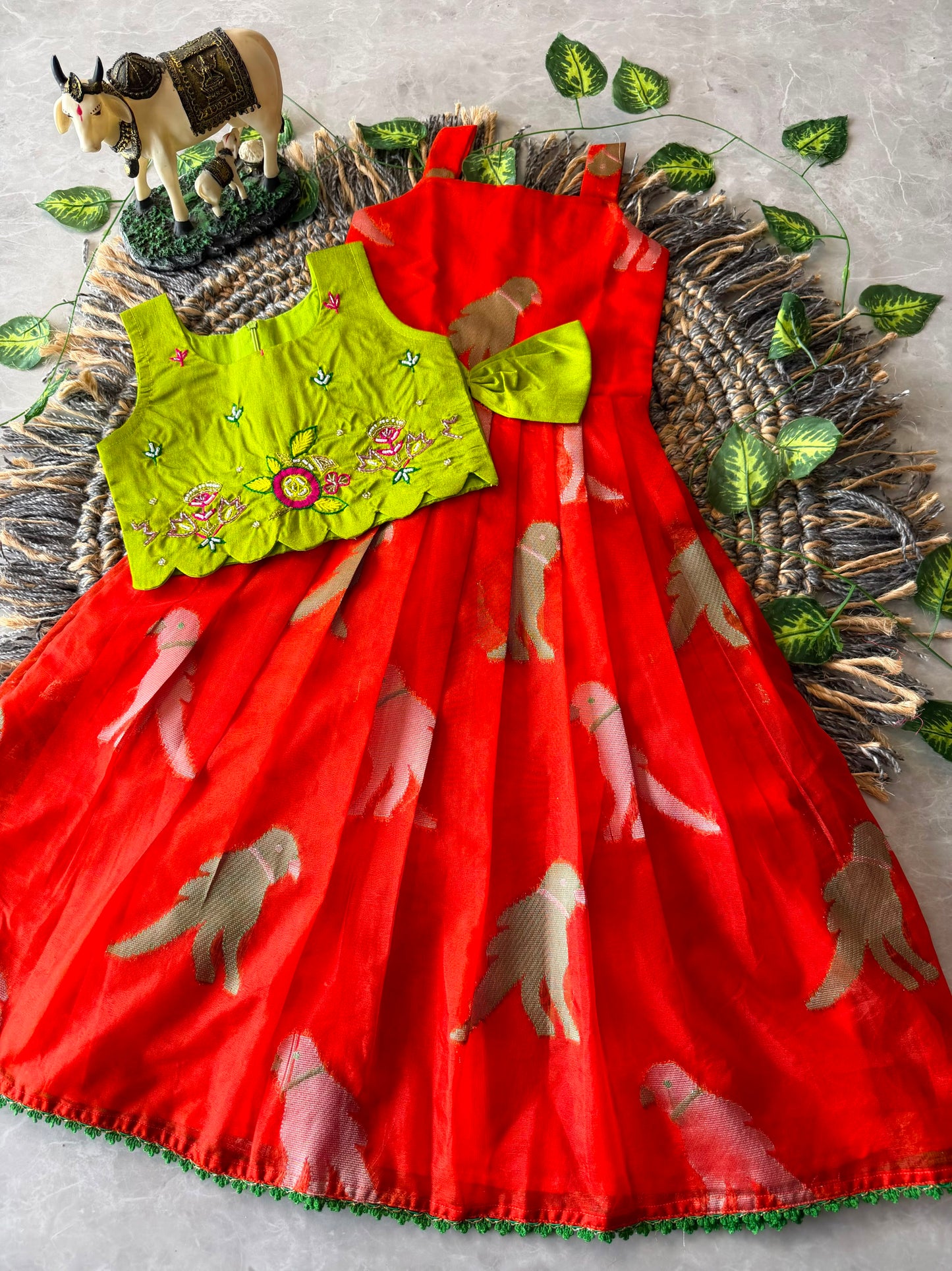 ✨ Little Princess Cute Bird Motif Festive Kids Gown