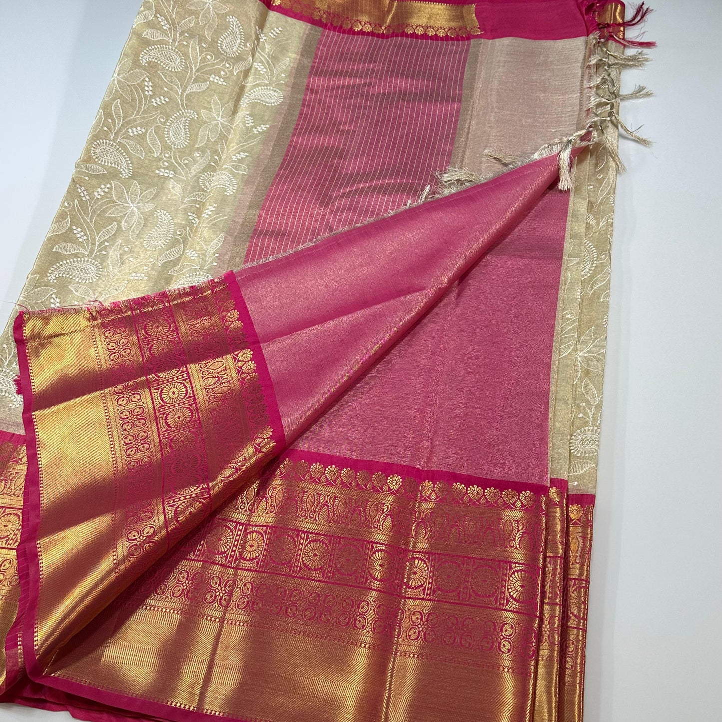 Viral Banarsi tissue chikankari jaal embroidery vintage sarees