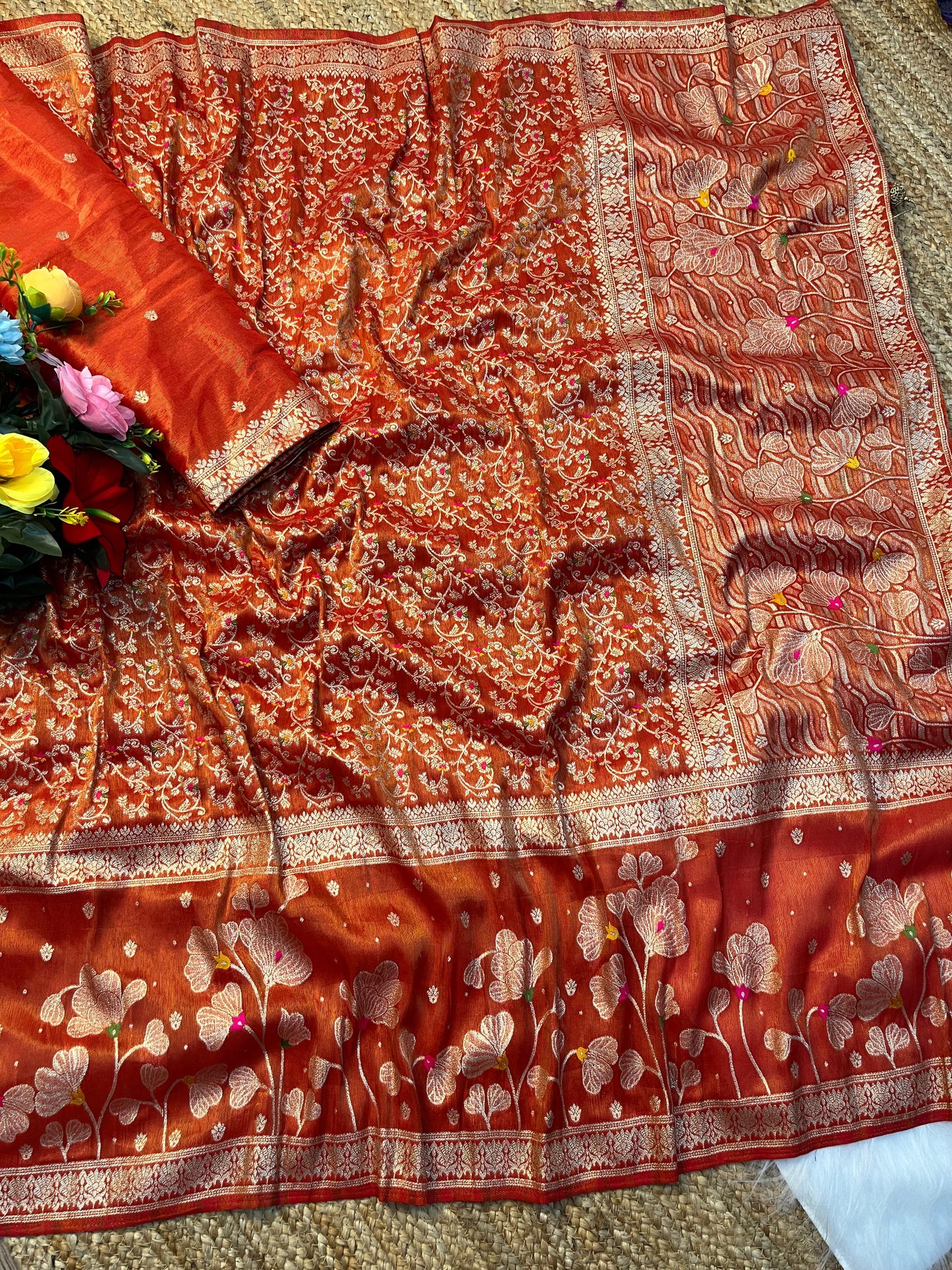 Soft Banarasi’s Katan tisuue silk classic sarees