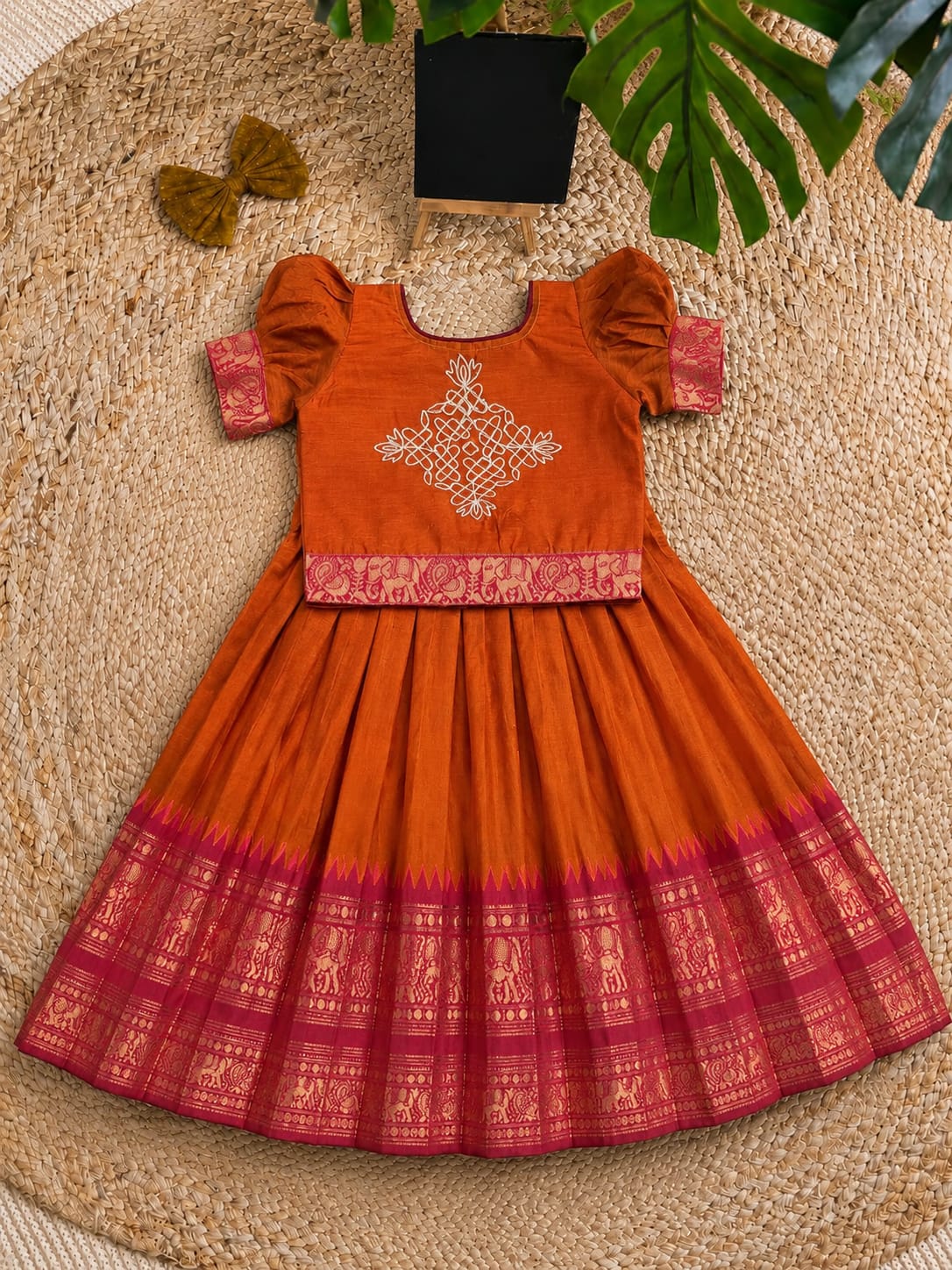 Kollam design cute kids lehenga