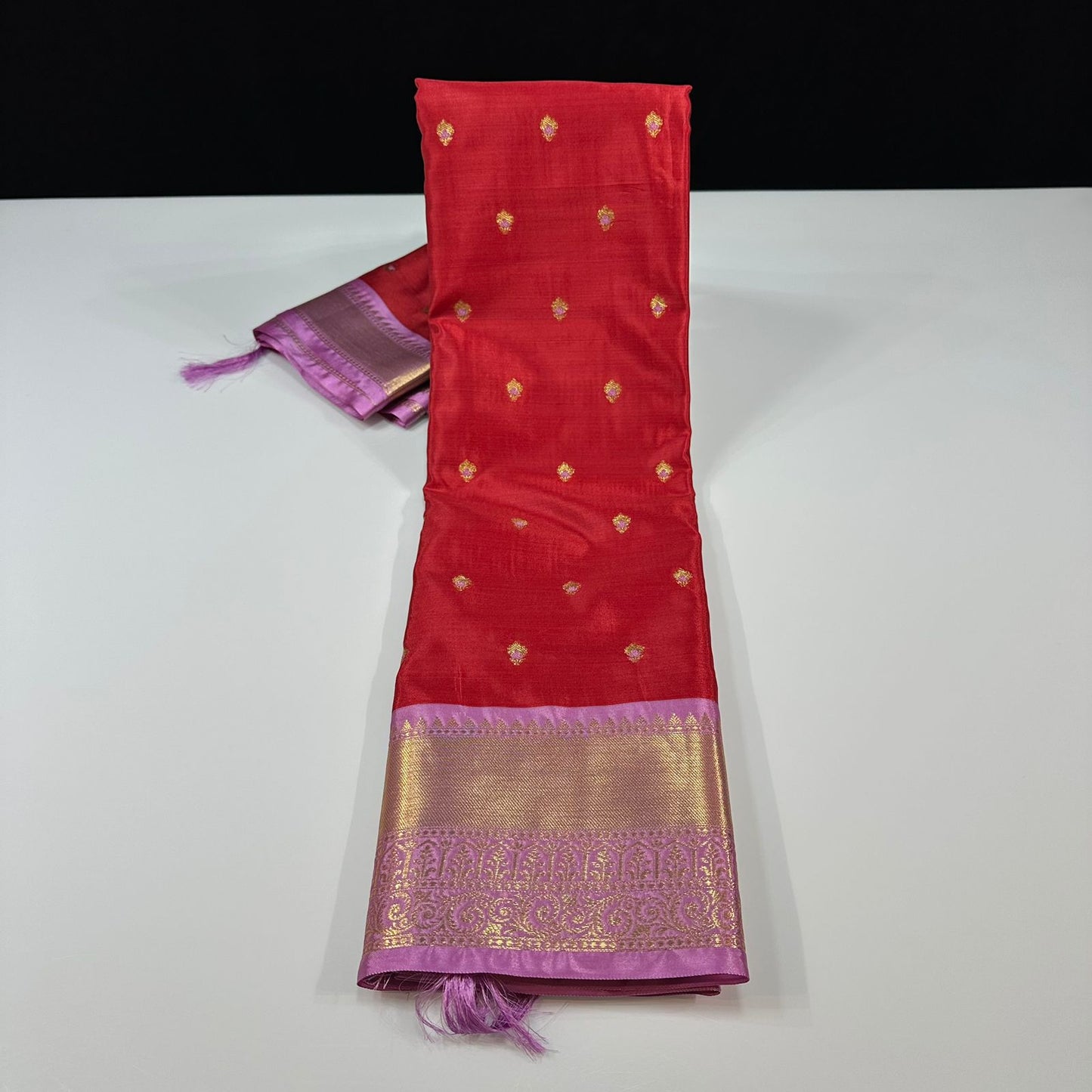 Vintage semi Gadwal traditional pattu sarees