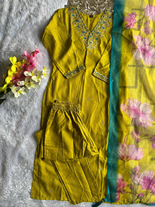Beautiful embroidery kurti Pant Dupatta set