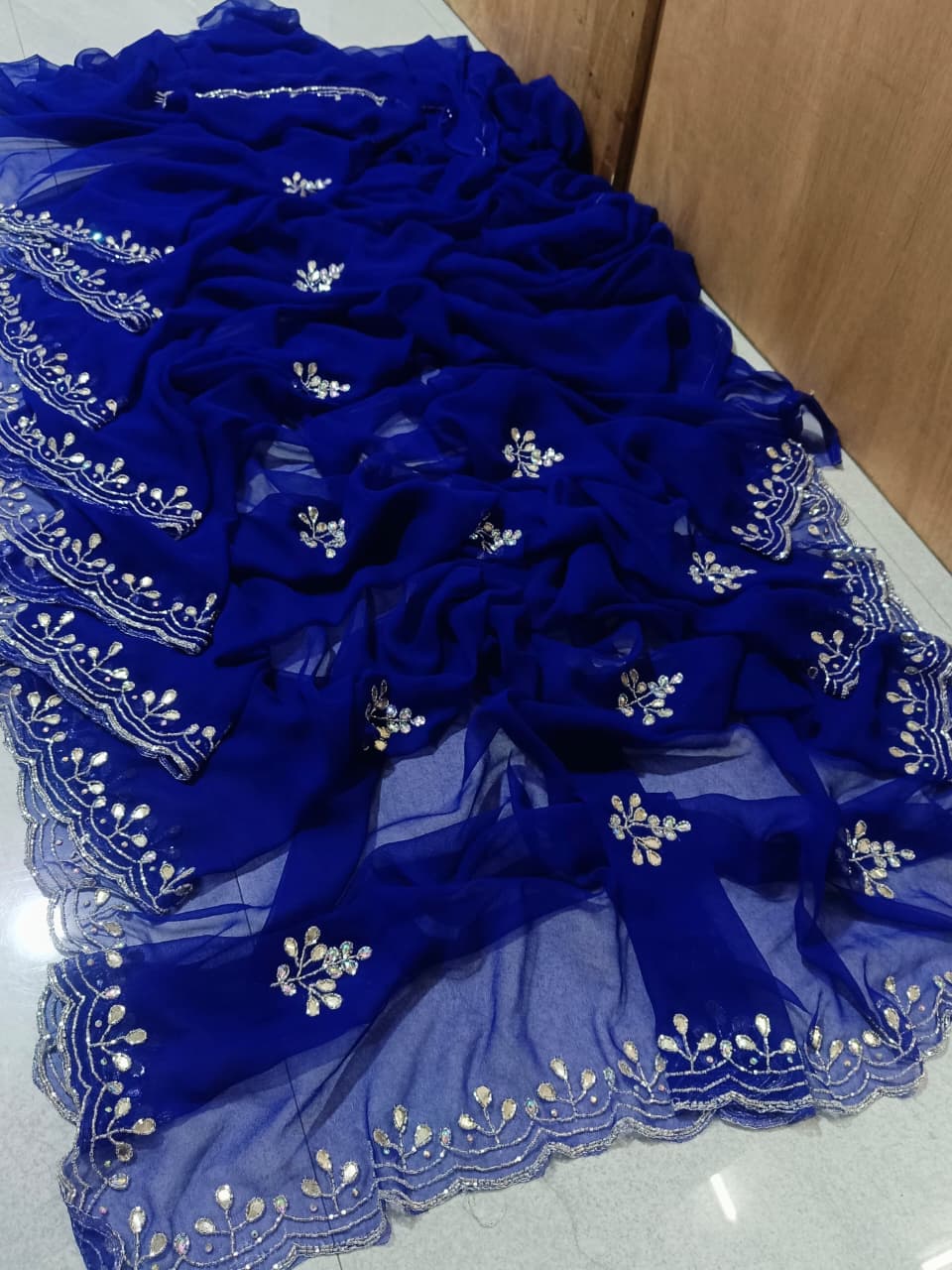 Trending total georgette kardhana sarees