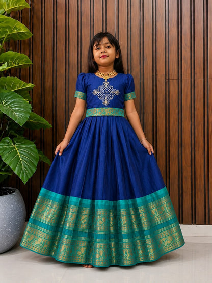 Kollam design cute kids lehenga